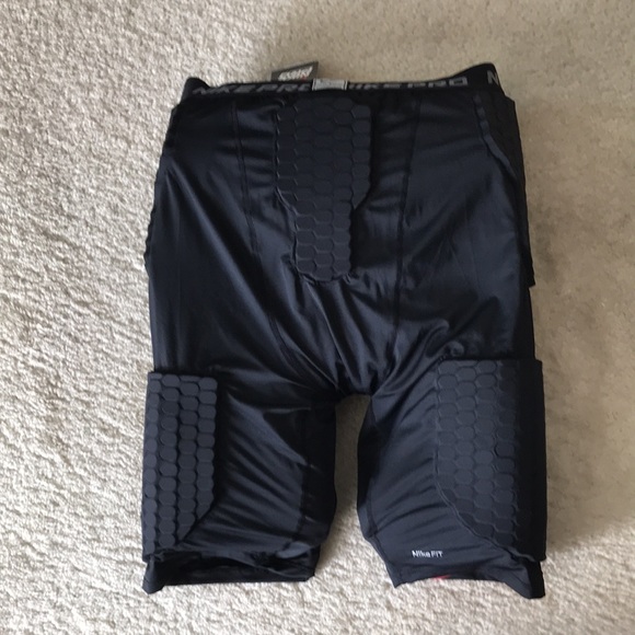 Men’s Nike Pro Combat Padded Compression Basketball Shorts Black XXL - Picture 2 of 6